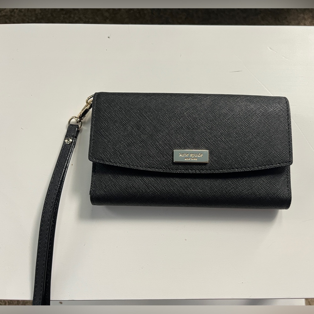 Black Kate Spade Wristlet Wallet